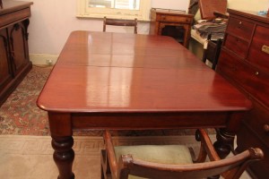 Cedar Two leaves extension table a