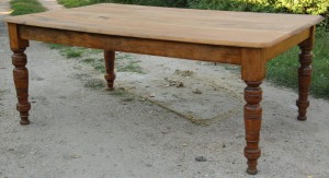 fed pine table